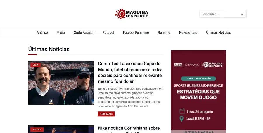 Página de últimas notícias, com artigos em lista e secção identificada