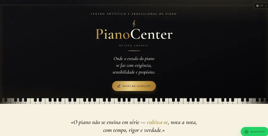 Entrada do site do Piano Center, com o nome, o Método Amadeus e o botão de marcar audição